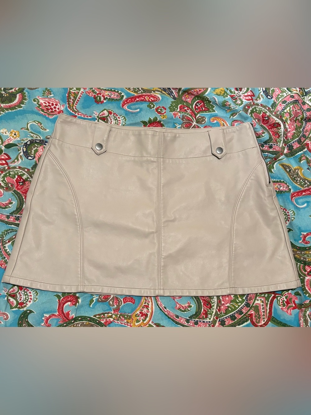 We The Free FREE PEOPLE vegan leather mini skirt bone ivory 31 us 10/12 large